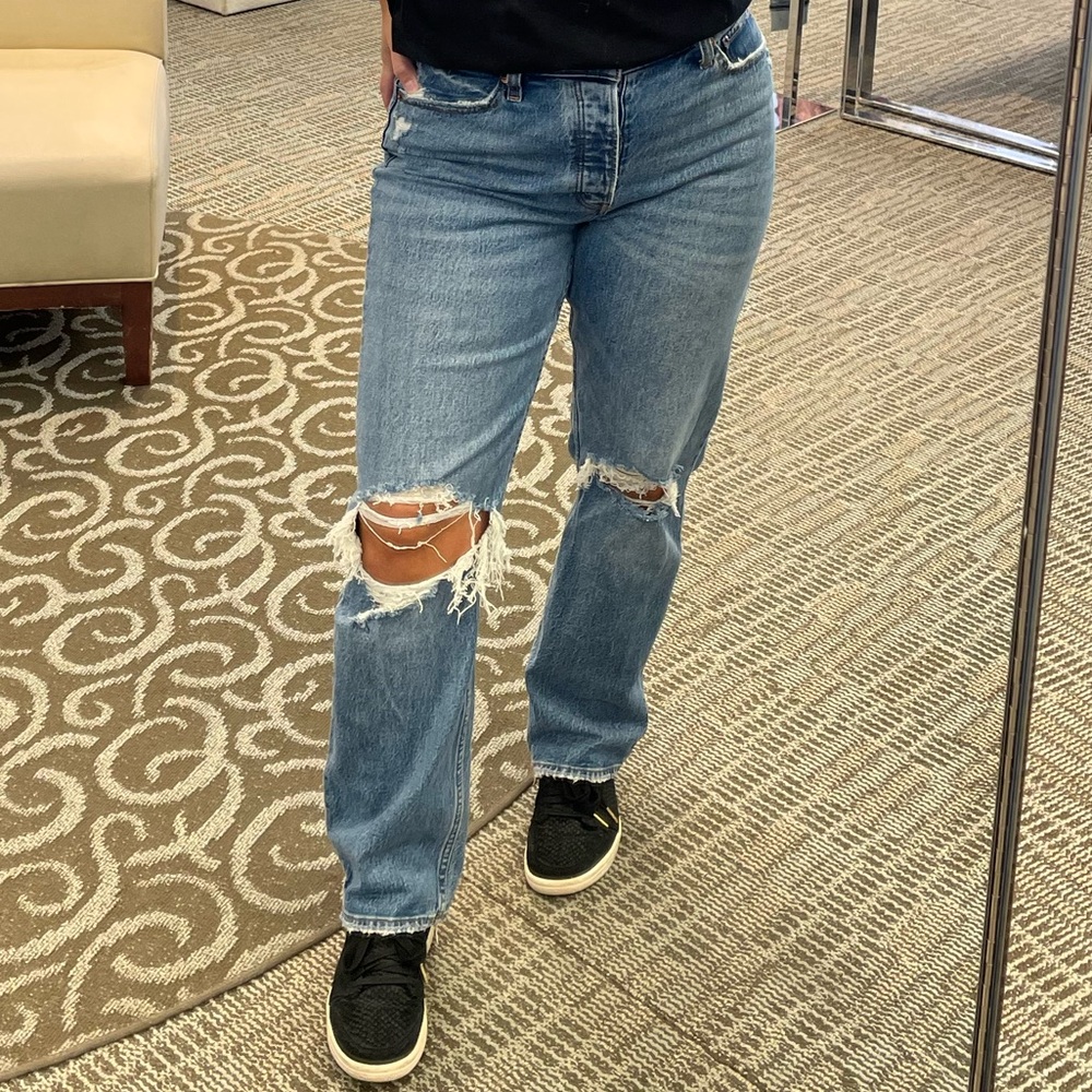 Abercrombie & Fitch The Dad High Rise Jean